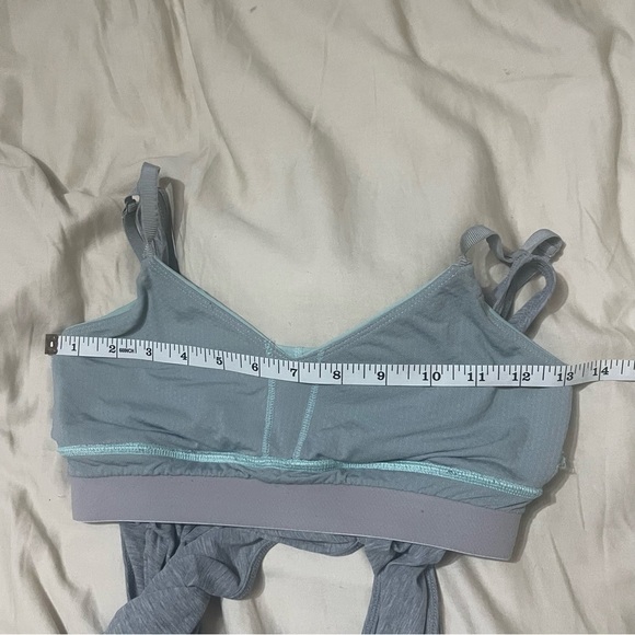 Lululemon Twist & Turn Tank Size 2 - Picture 10 of 10